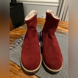 Womens Bos. & Co. Calib Sangria Zip up Winter waterproof Boots Size 7.5